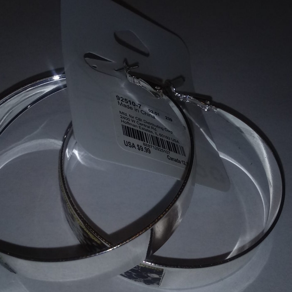 Thick hoop earrings - Picture 4 of 5